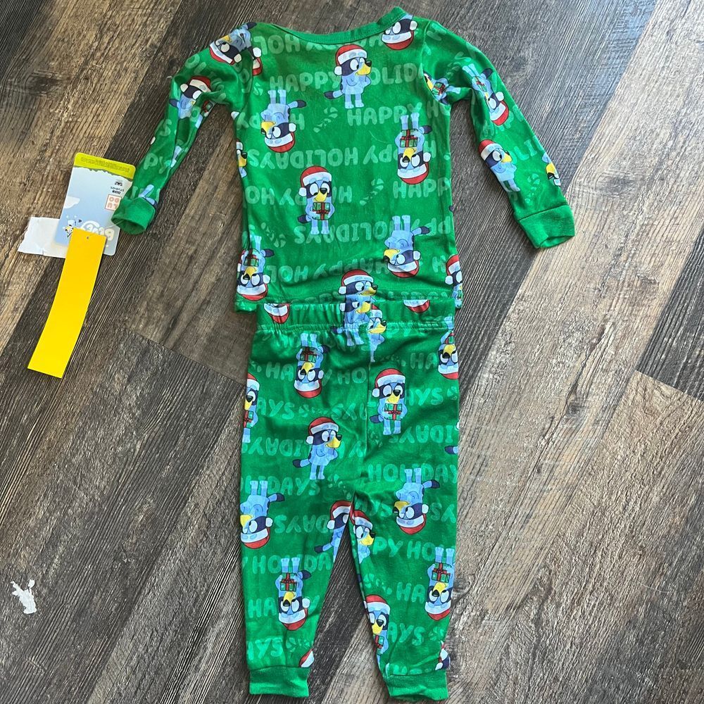 Bluey‎ Holiday Christmas Pajama Set Green Santa Hat Character Print PJs 18M